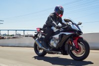 The New Affordable 2016 Yamaha YZF-R1S