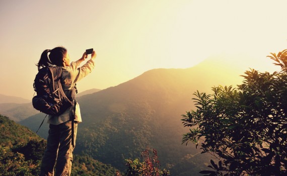 Hiking Features in Smartphone