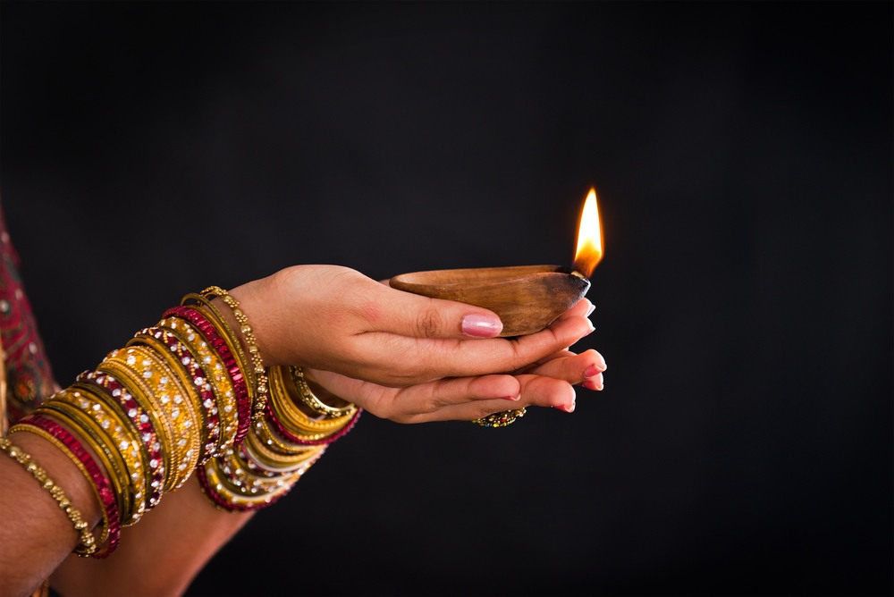 Light Diyas this Diwali