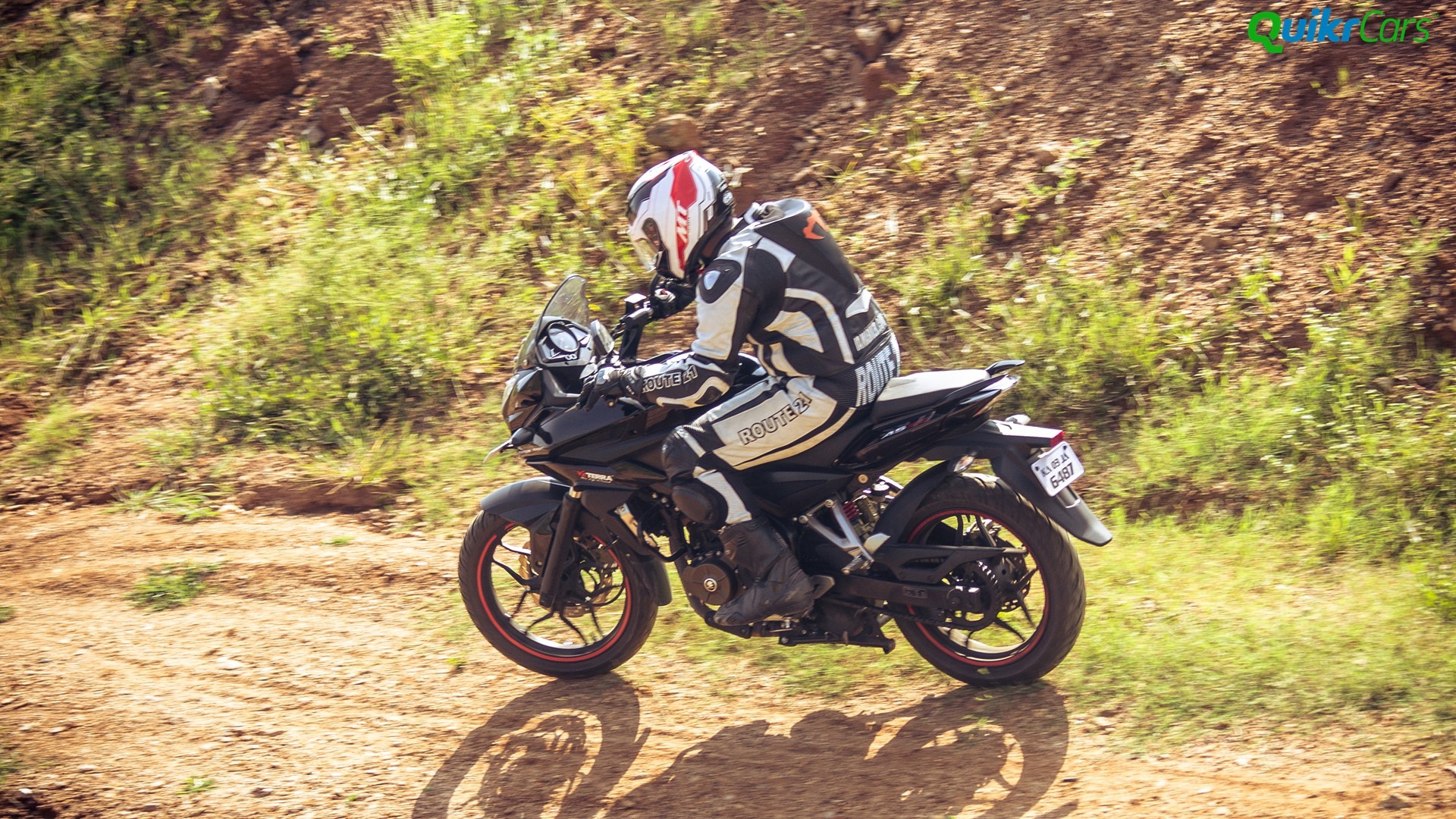 Pulsar AS 200 review off-roading